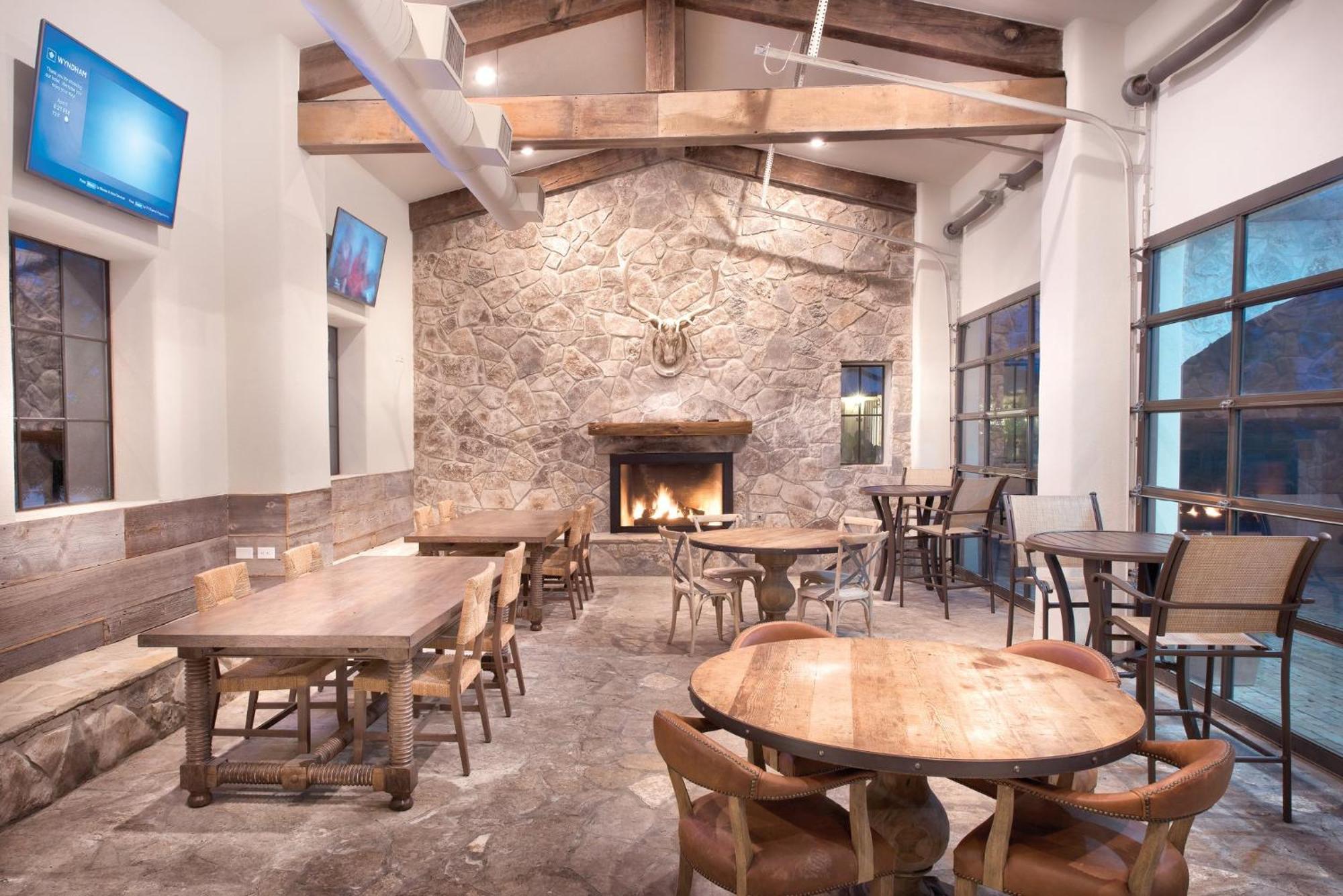 Worldmark Hunt - Stablewood Springs Resort Exteriér fotografie